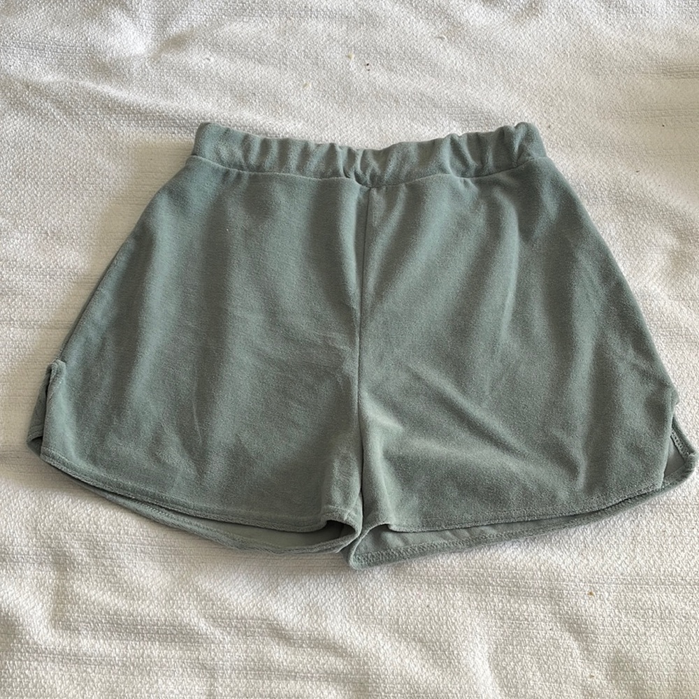 Super cute and soft seafoam shorts from prettylittlething